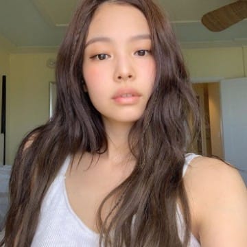 Jennie .official