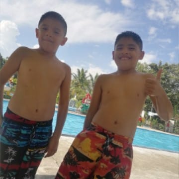 Lucas y mateo