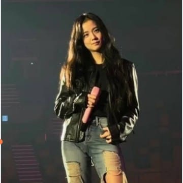 Jisoo Zeynep